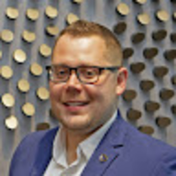 peter_lujan